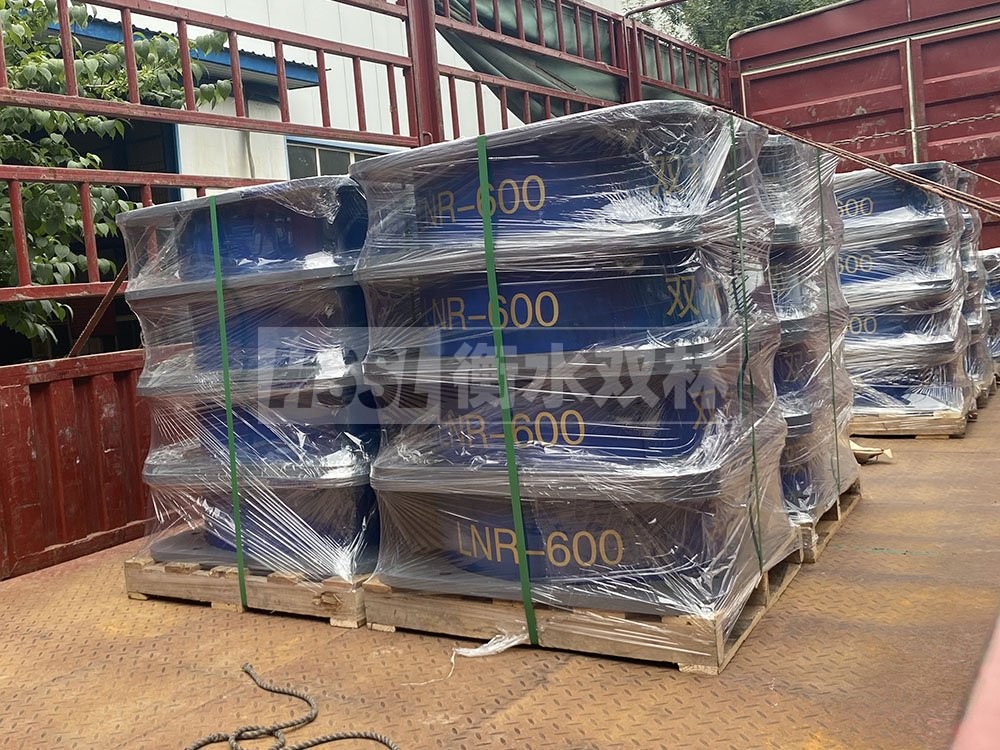 建筑隔振支座生产厂家 隔震橡胶支座装置 LNR900天然橡胶支座厂家