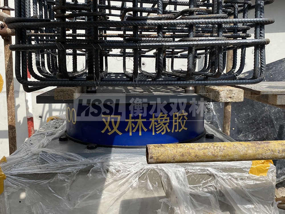 教学楼水平力分散型LNR橡胶支座生产厂家